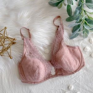 VS Nude Pink Lace Bra